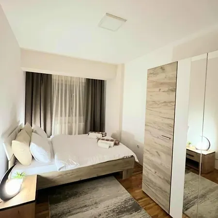 Lux Dolce Casa Karpos Iv شقة
